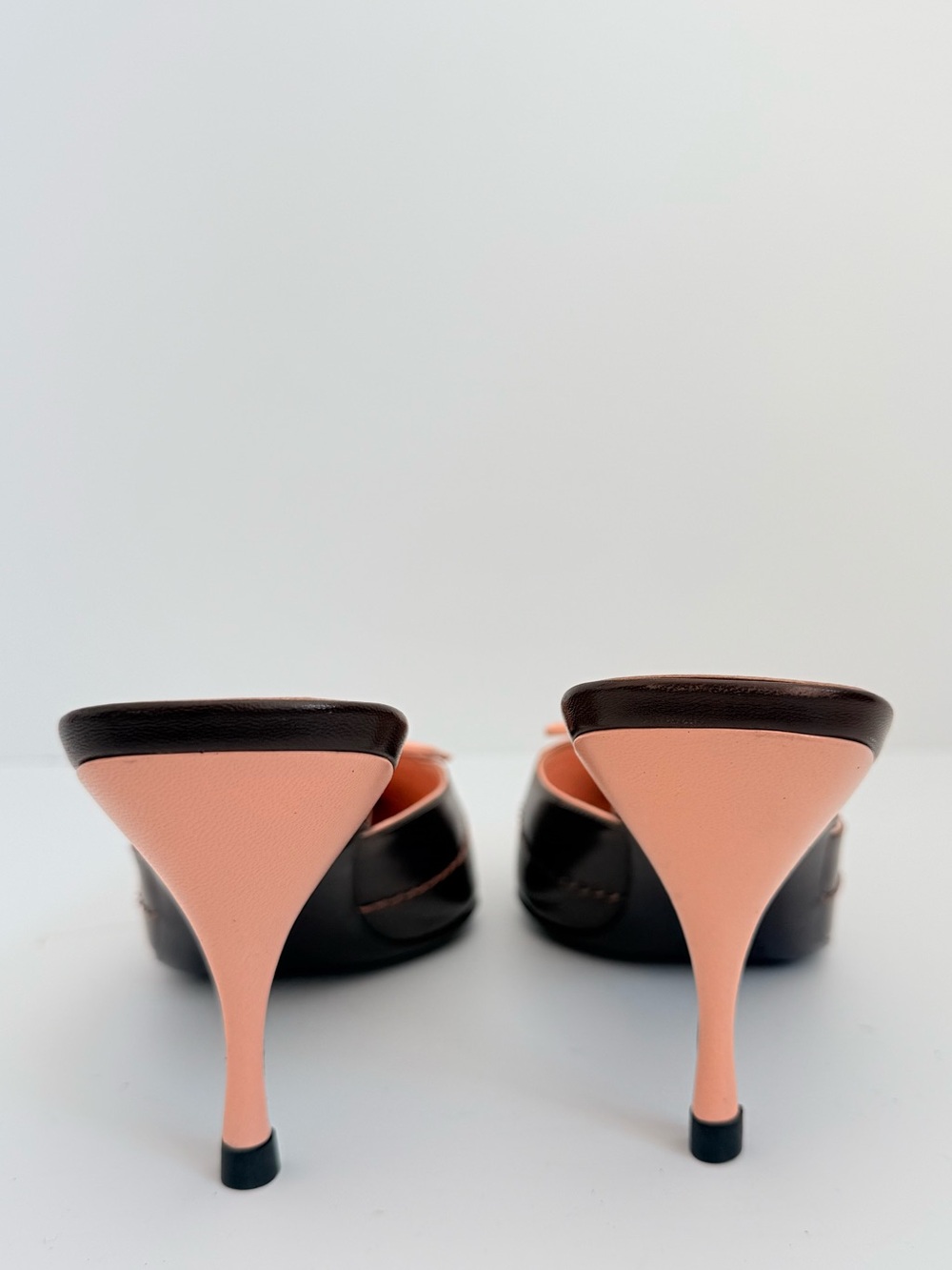 Prada SS 2002 Vintage Cacao Pink Bow Eyelet Leather Mules Heels 39 - Picture 6 of 12